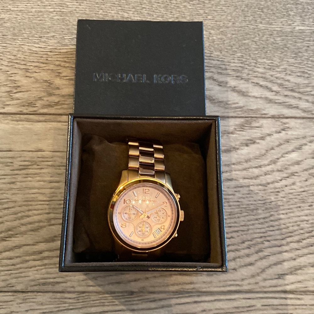 Michael Kors MK5128 Womens Watch Rose Gold-Tone Watch
